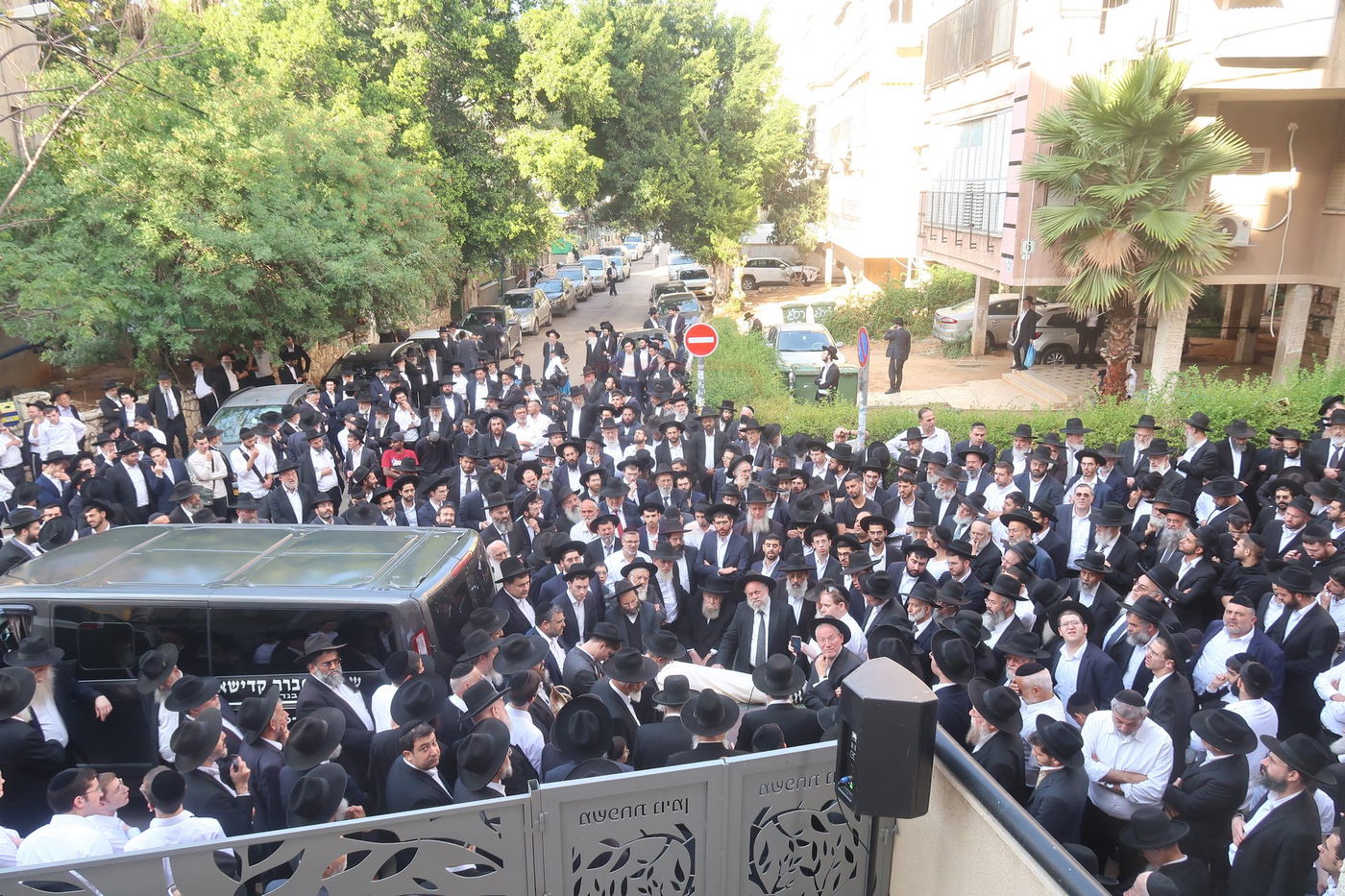 הלוויית הגאון רבי אליהו רפול זצ"ל