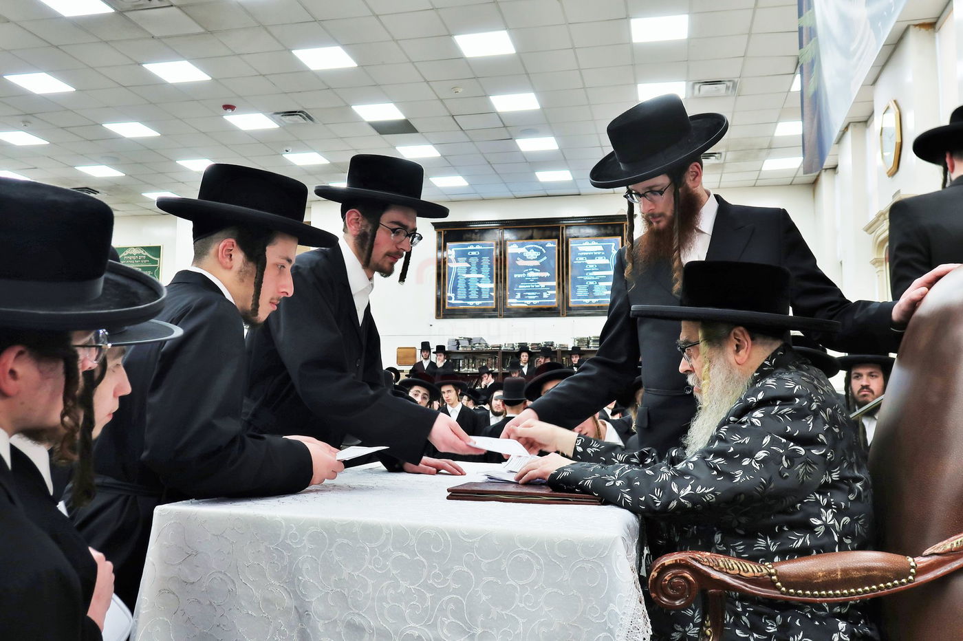 מעמד צאתכם לשלום לאדמו"ר מסאטמר