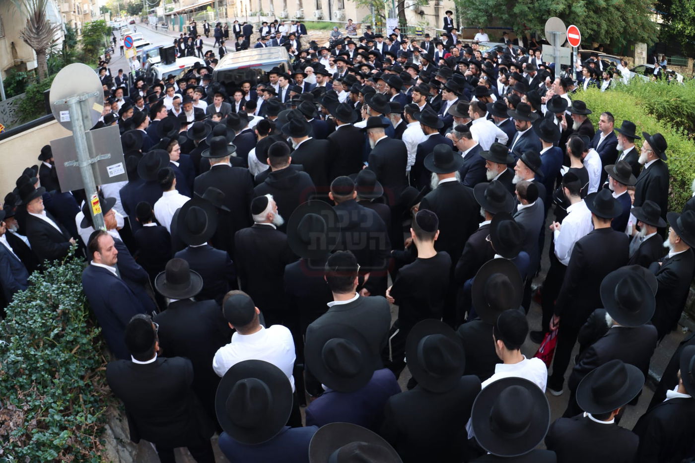 הלוויית הגאון רבי אליהו רפול זצ"ל