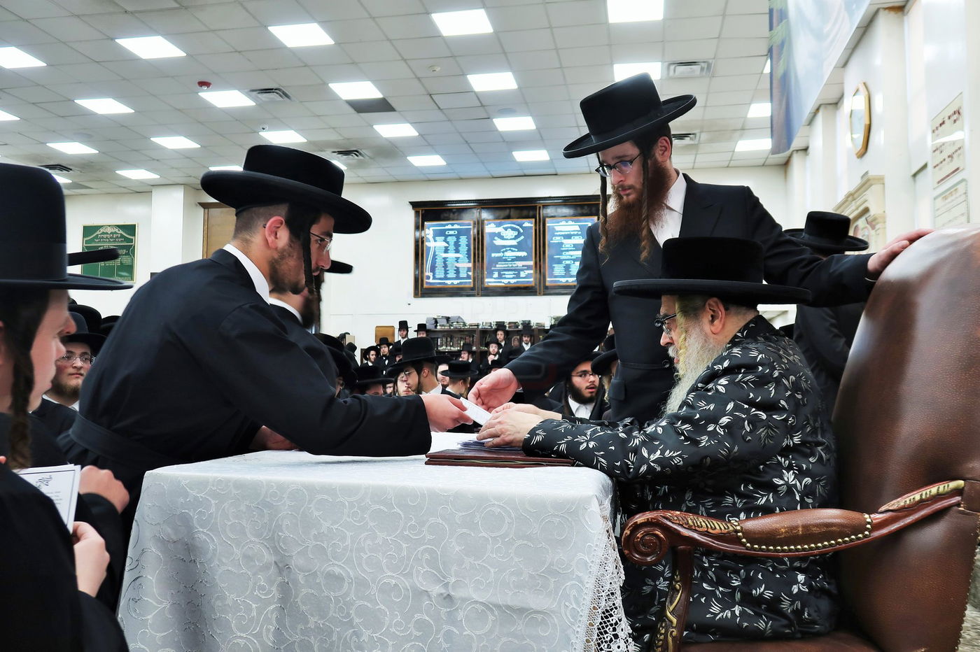 מעמד צאתכם לשלום לאדמו"ר מסאטמר