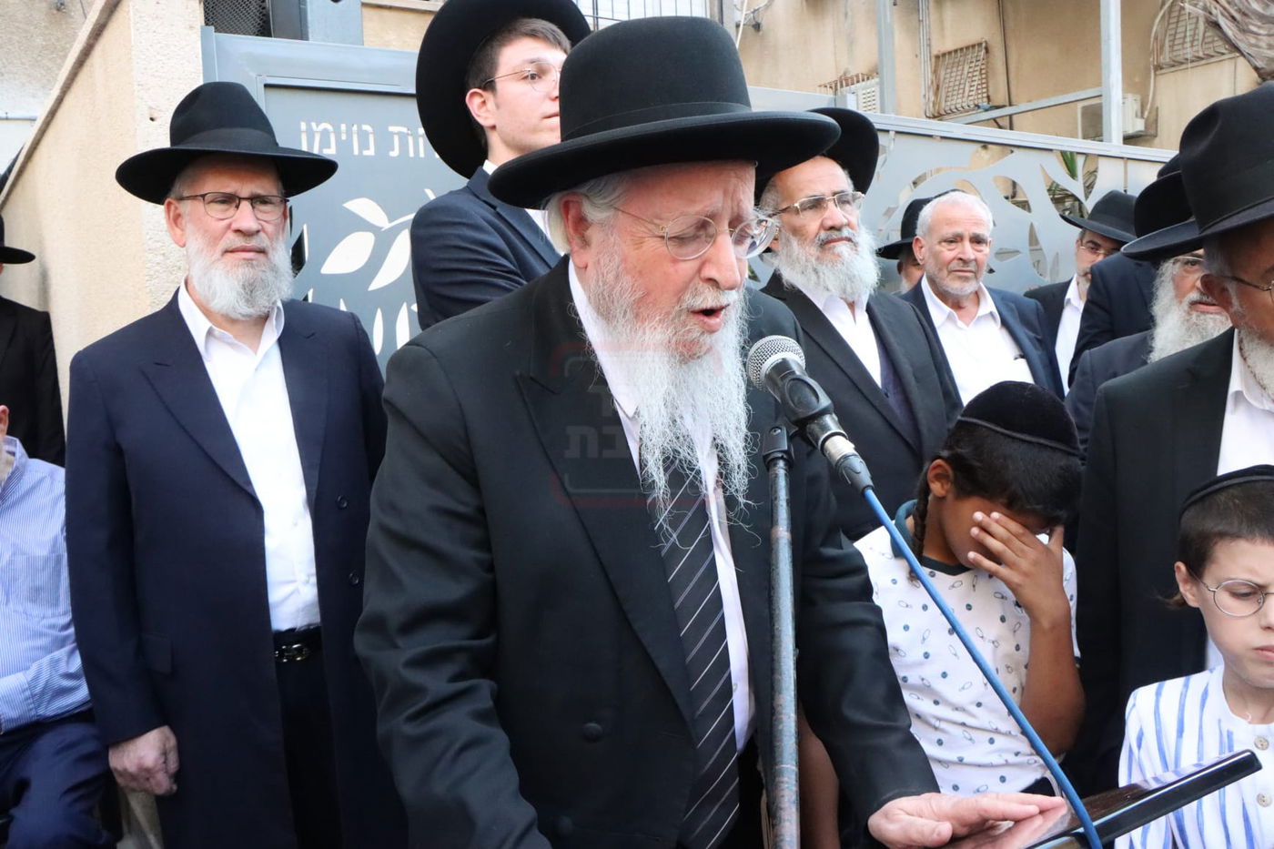 הגאון רבי שלמה זעפרני מספיד בהלוויה