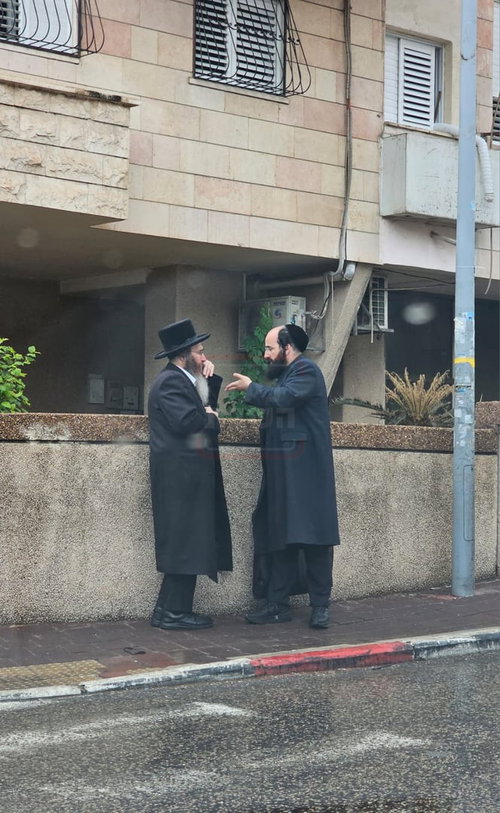 חור קטן במכנסיו של הפרשן | 'זופניק בכיכר' עם כל התמונות, הנייעס והחשיפות של השבוע