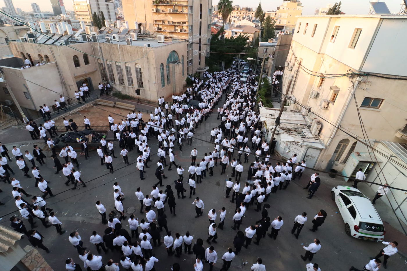 גבעת פוניבז' ביום קבלת הפסק הדרמטי