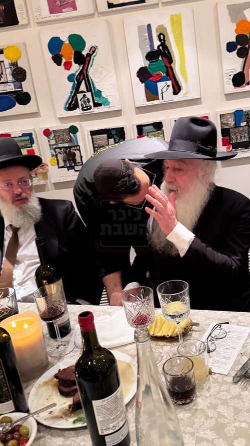 חור קטן במכנסיו של הפרשן | 'זופניק בכיכר' עם כל התמונות, הנייעס והחשיפות של השבוע