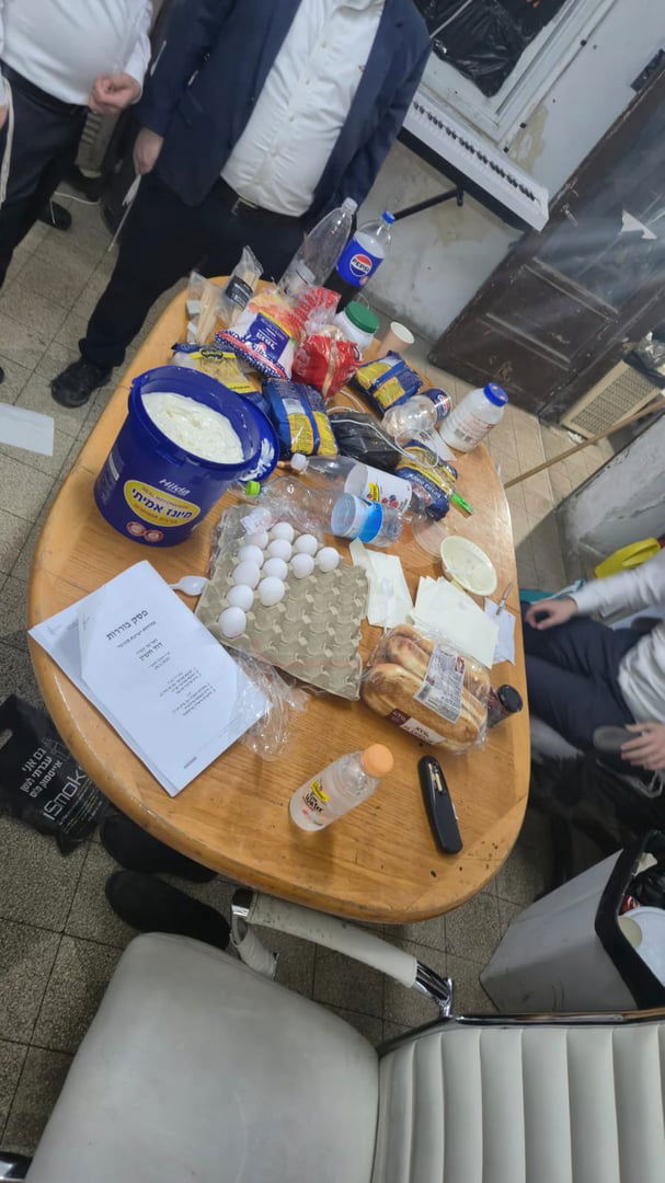 חור קטן במכנסיו של הפרשן | 'זופניק בכיכר' עם כל התמונות, הנייעס והחשיפות של השבוע