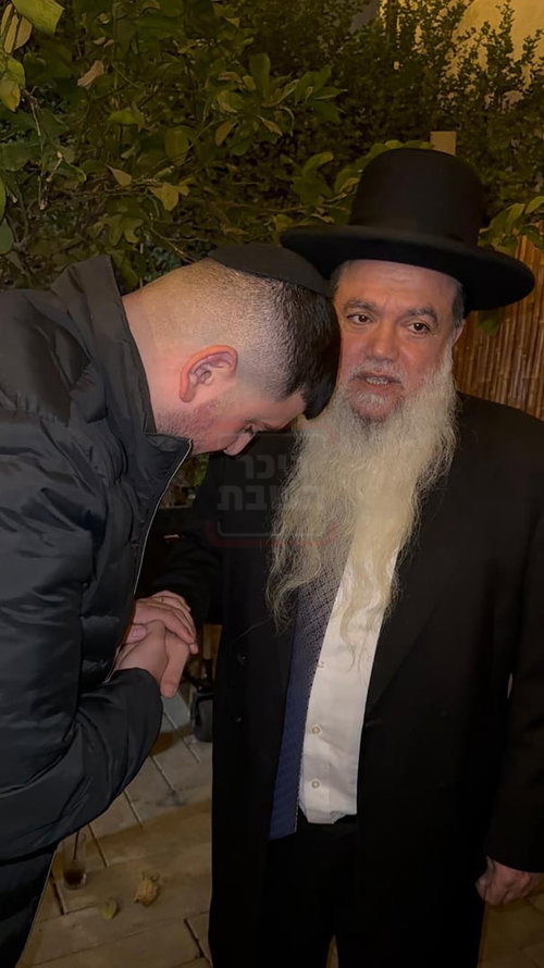חור קטן במכנסיו של הפרשן | 'זופניק בכיכר' עם כל התמונות, הנייעס והחשיפות של השבוע