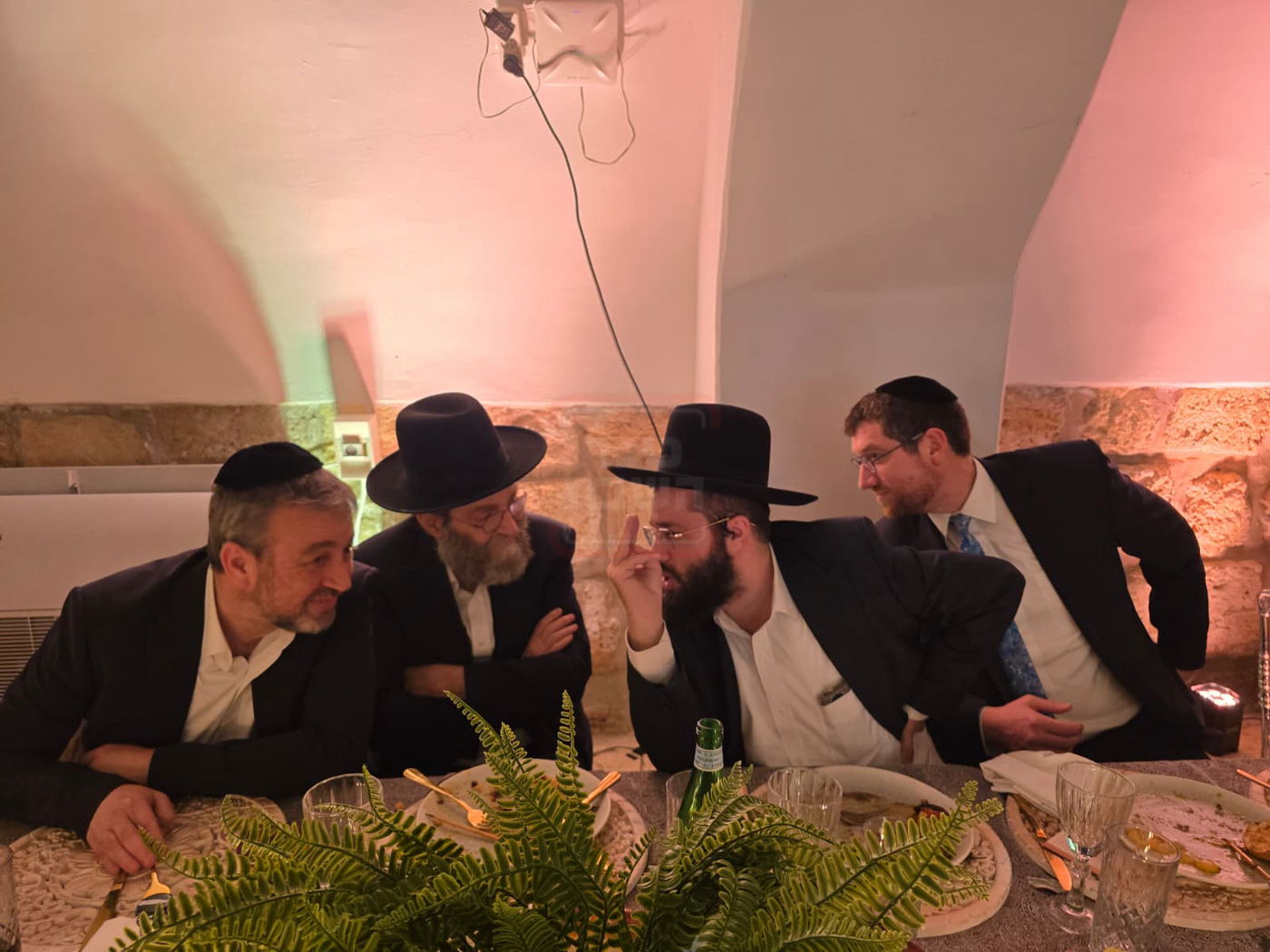 ה"חמור" שזכה ל"ימים" | 'זופניק בכיכר' עם כל התמונות, הנייעס והחשיפות של השבוע