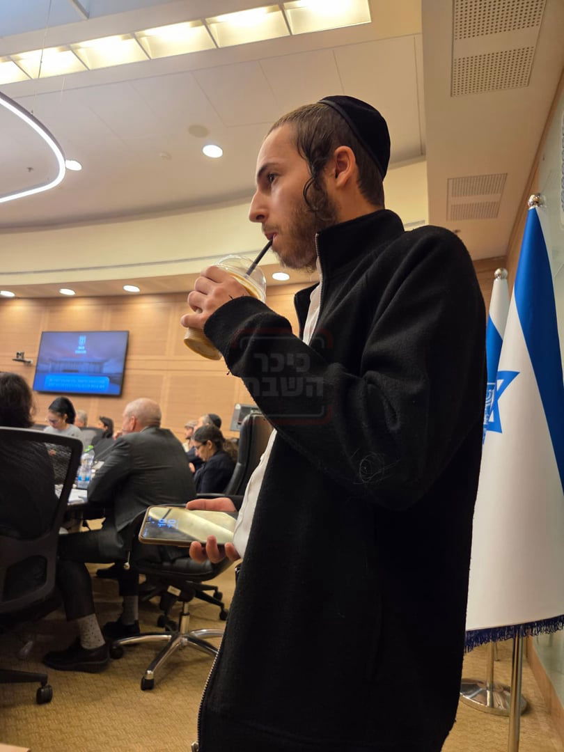 ה"חמור" שזכה ל"ימים" | 'זופניק בכיכר' עם כל התמונות, הנייעס והחשיפות של השבוע