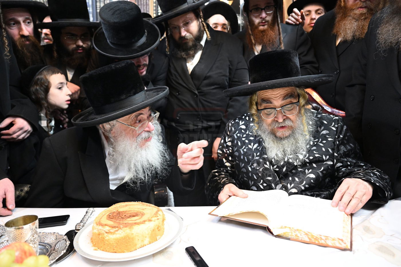 האדמו"ר מסאטמר בביקור אצל רבני ב"ב