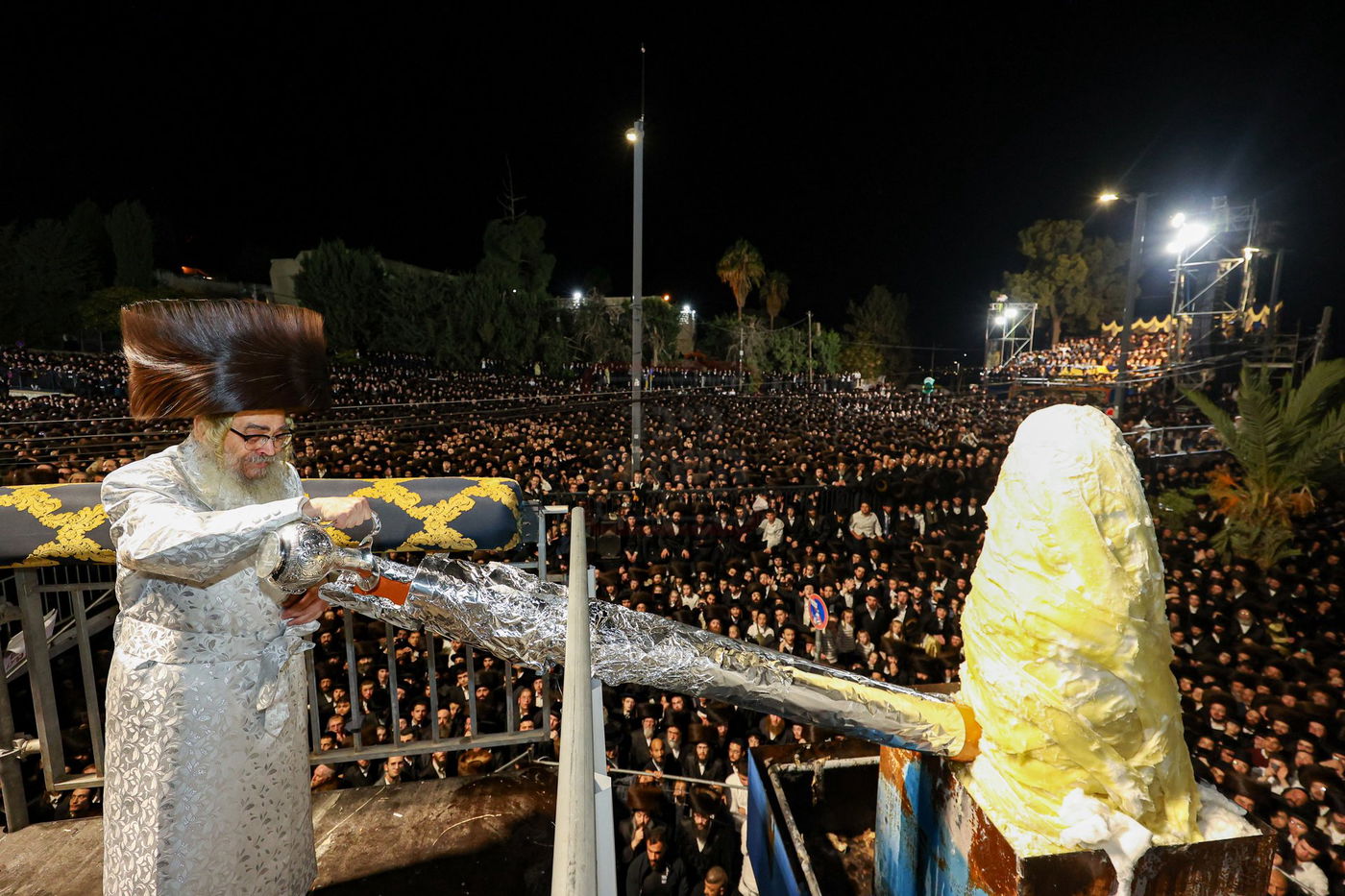 האדמו"ר מסאטמר בהדלקה במירון