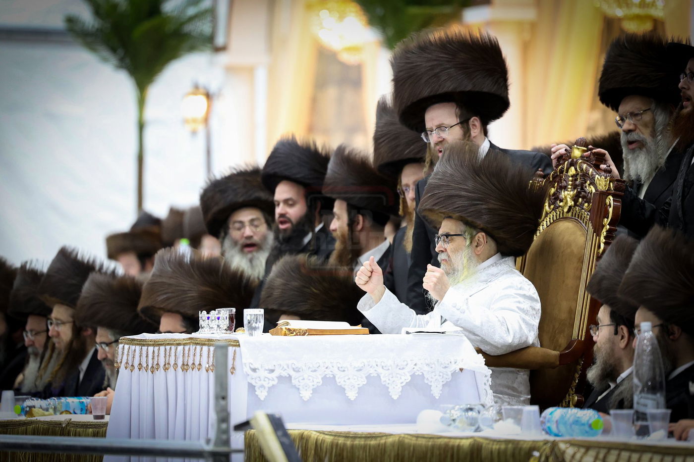 האדמו"ר מסאטמר בסעודה שלישית במירון