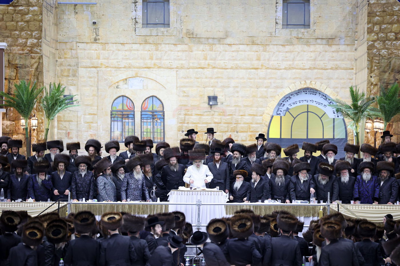 האדמו"ר מסאטמר בסעודה שלישית במירון