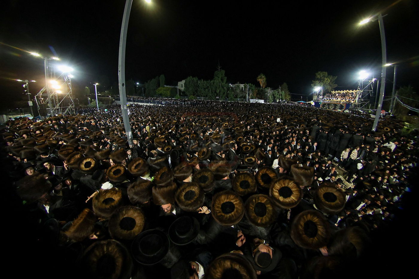 האדמו"ר מסאטמר בהדלקה במירון