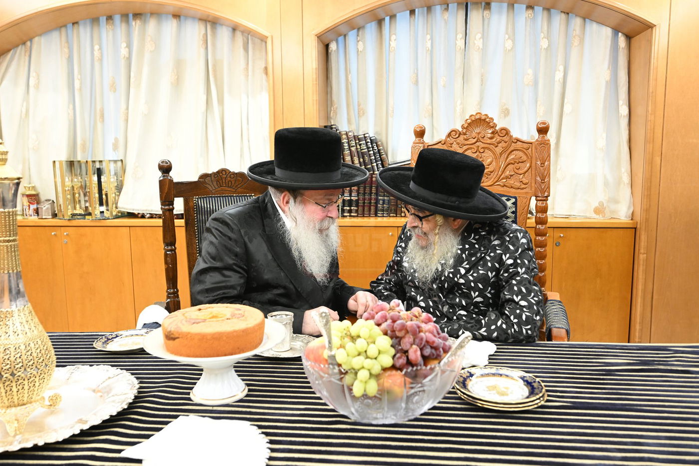 האדמו"ר מסאטמר בביקור אצל רבני ב"ב