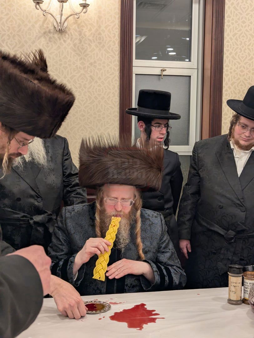 האדמו"ר משומרי אמונים בביקור בשיקאגו