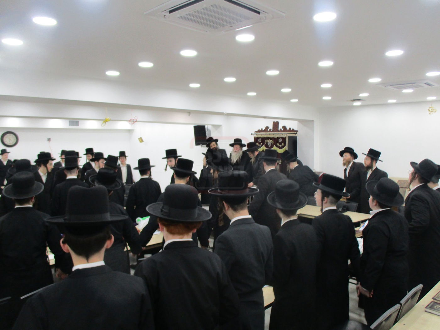 האדמו"ר מקוזמיר בביקור בארה"ב