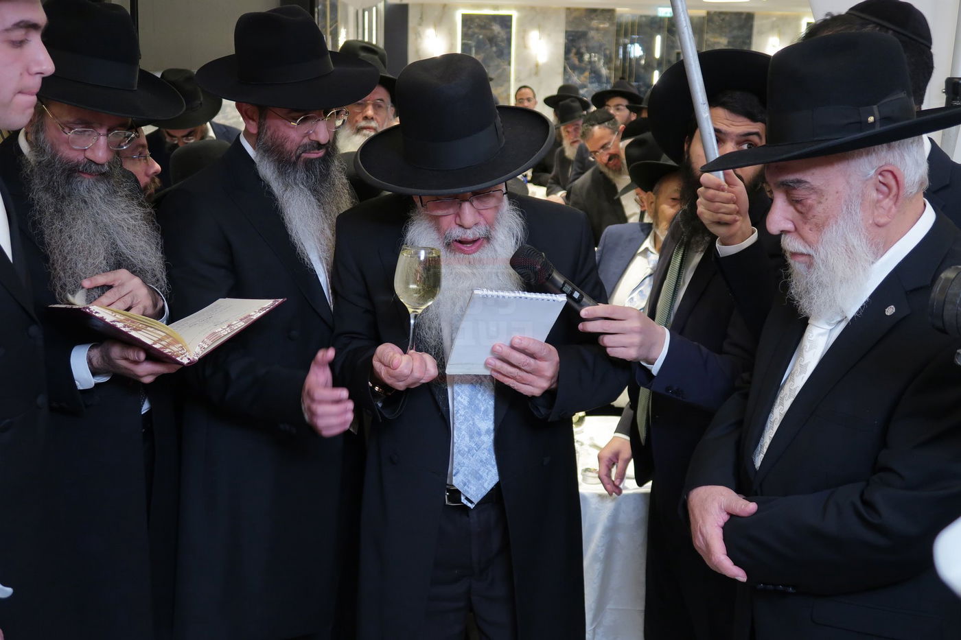 שמחת נישואי נכד המקובל הגה"צ רבי דוד בצרי