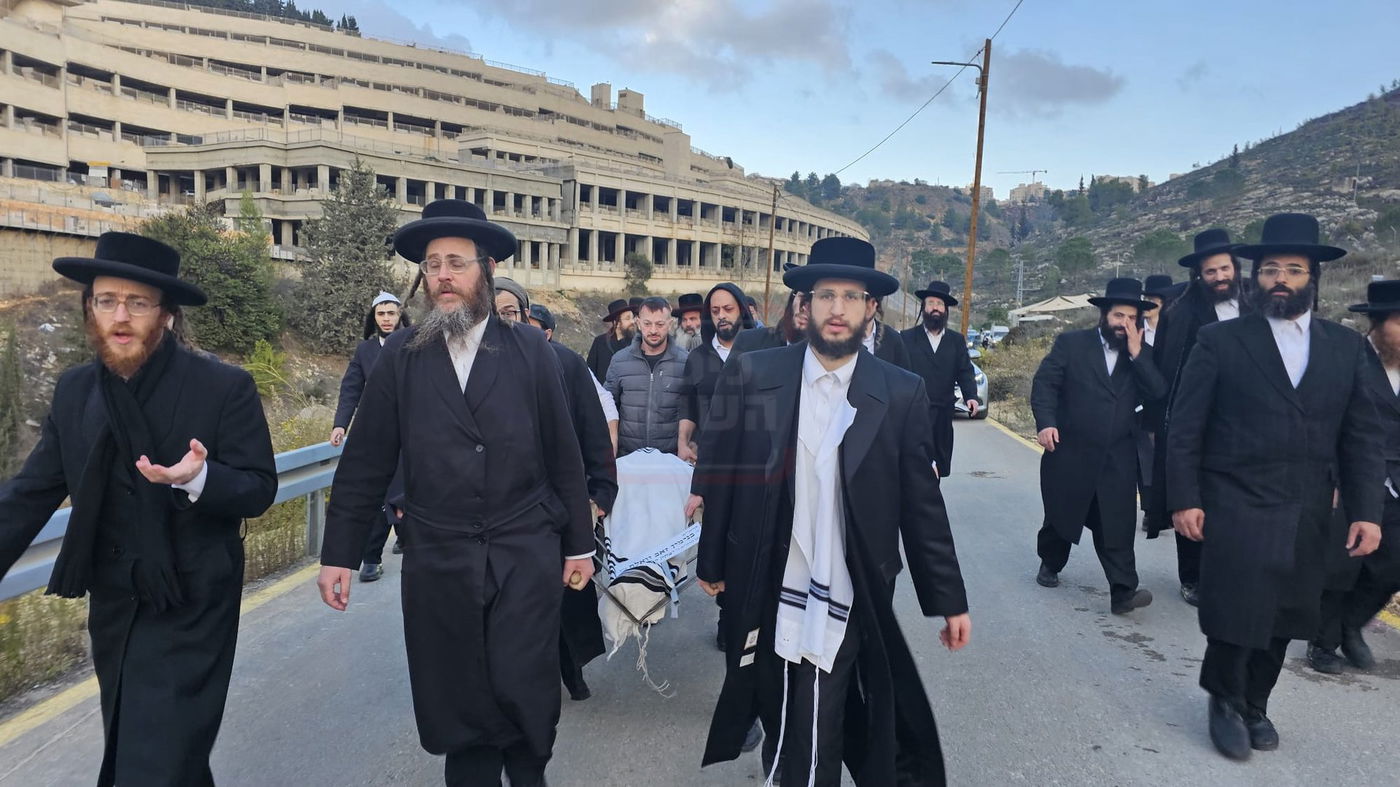 מסע הלוויית הגה"ח ר' בנימין זאב קנפלמכר זצ"ל