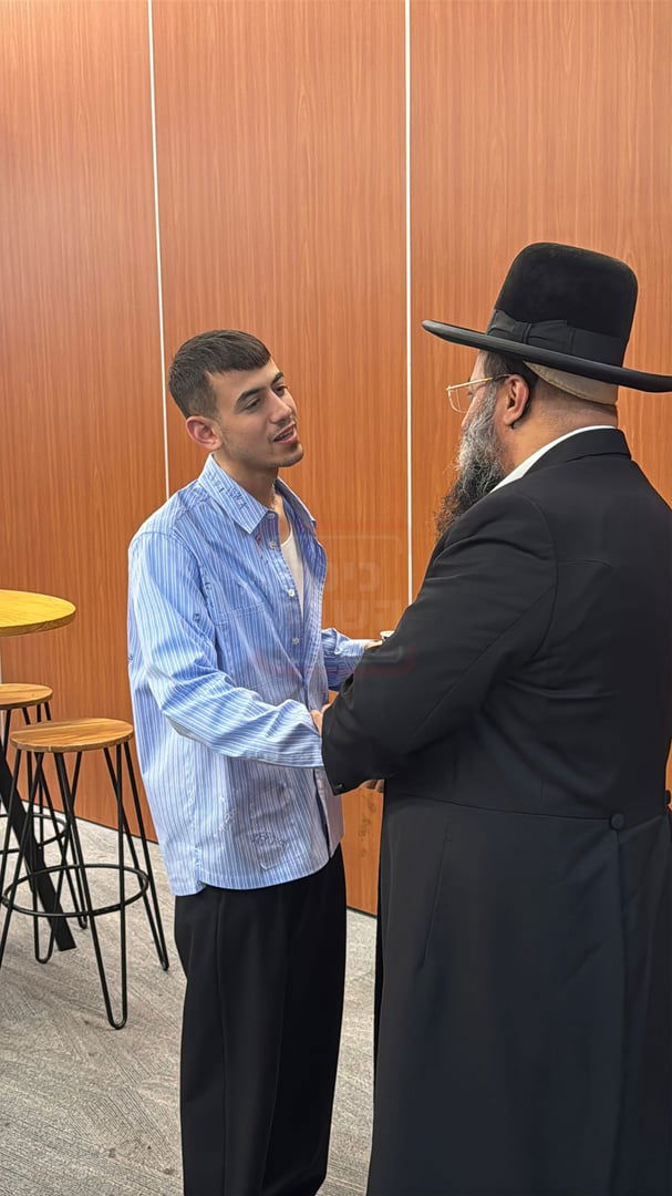 ההרצאה של ראש השב"כ בתלמוד תורה | 'זופניק בכיכר' עם כל התמונות, הנייעס והחשיפות של השבוע