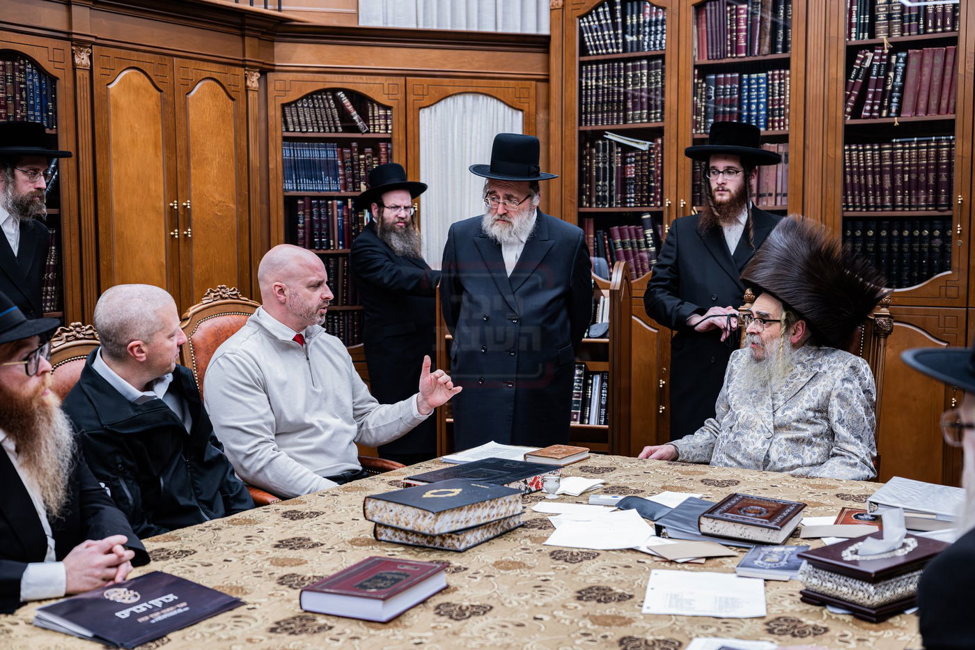 האדמו"ר מסאטמר בפגישת שתדלנות עם בכירי כלא אוטיסוויל