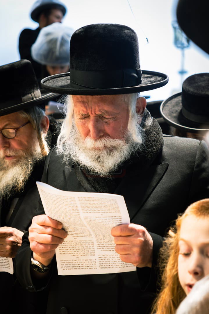 הגרי"ד גרוסמן בתפילות