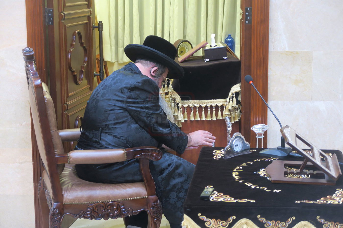 חנוכה בחצה"ק שבט הלוי