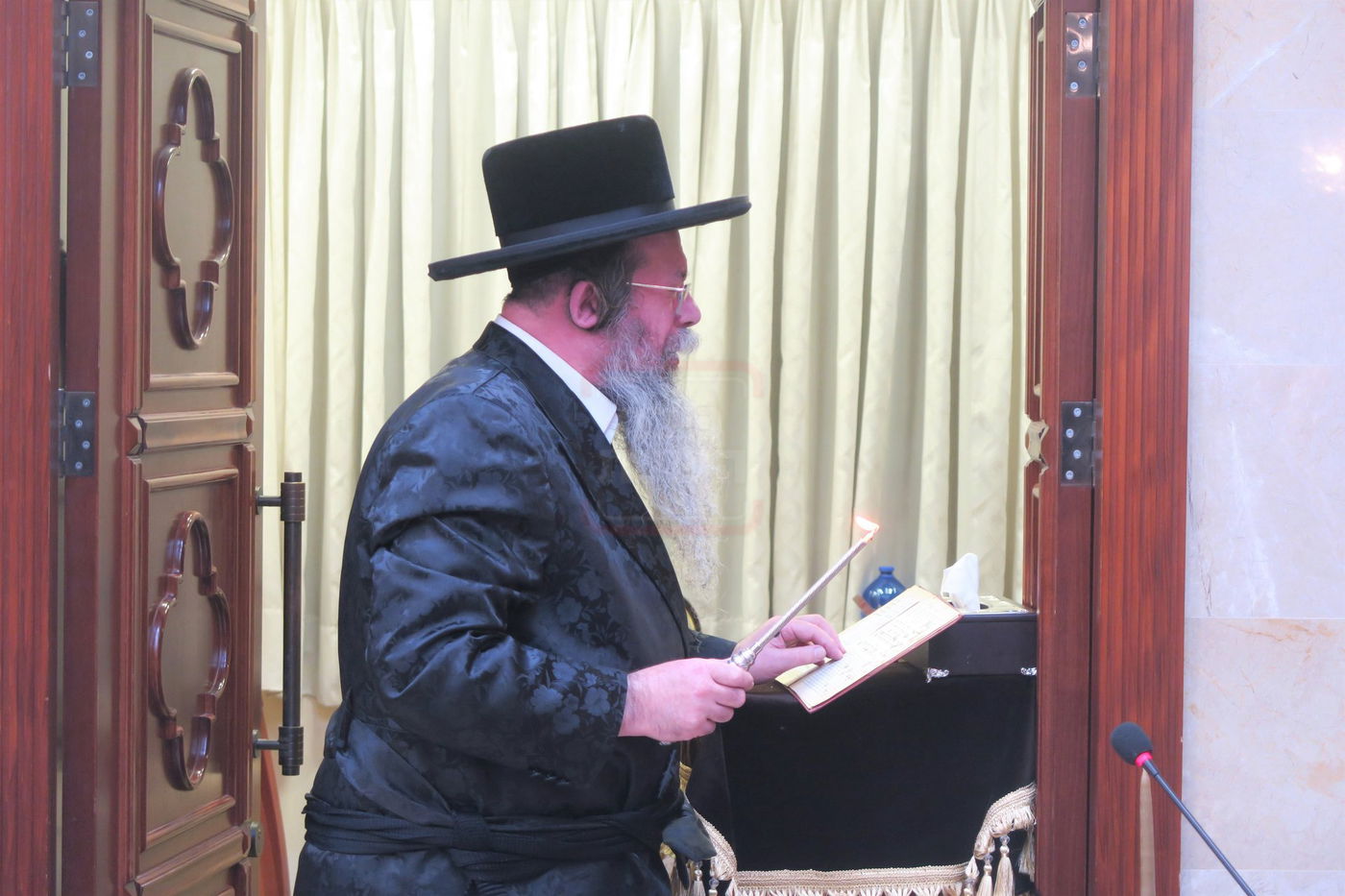 חנוכה בחצה"ק שבט הלוי