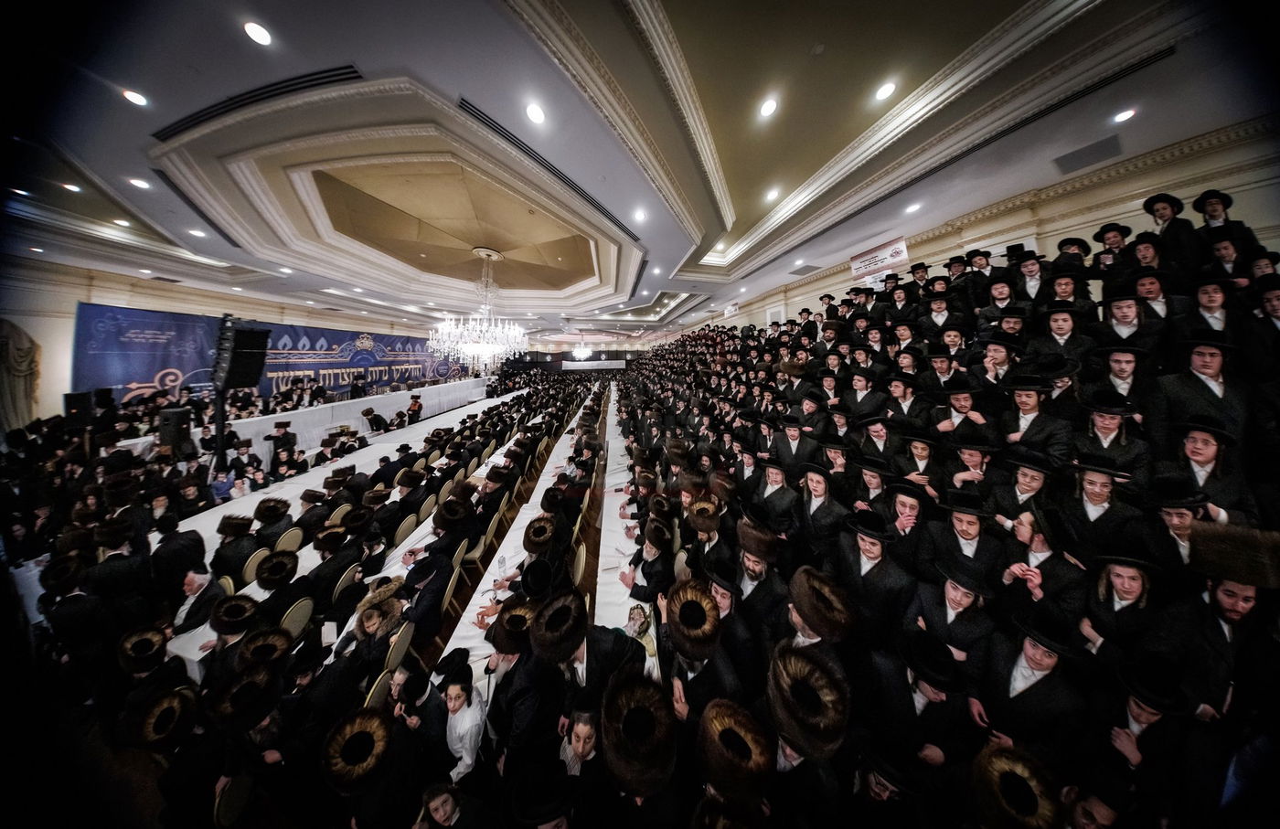 שמחת אירוסי נכדת האדמו"ר מטאהש