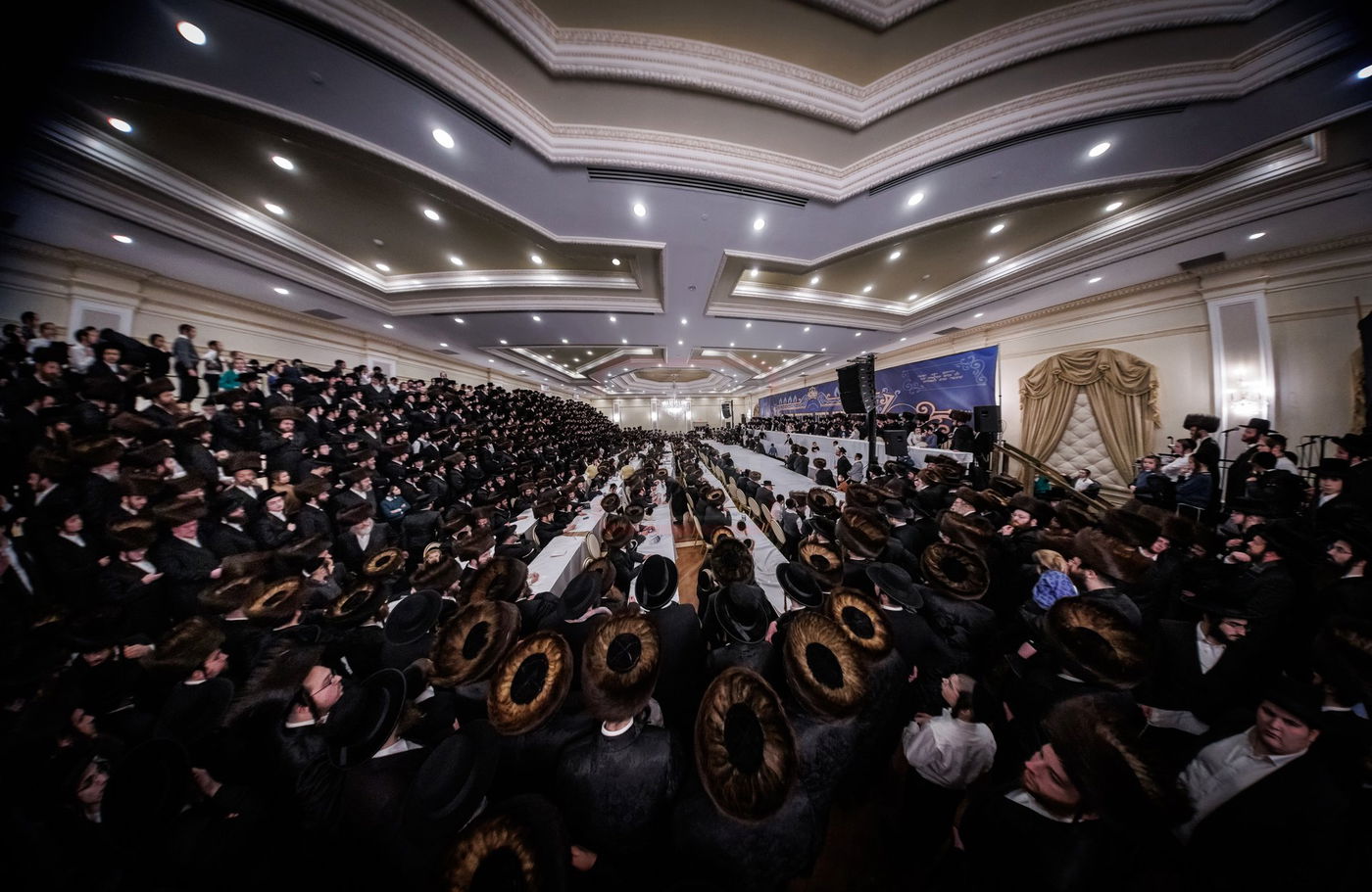 שמחת אירוסי נכדת האדמו"ר מטאהש