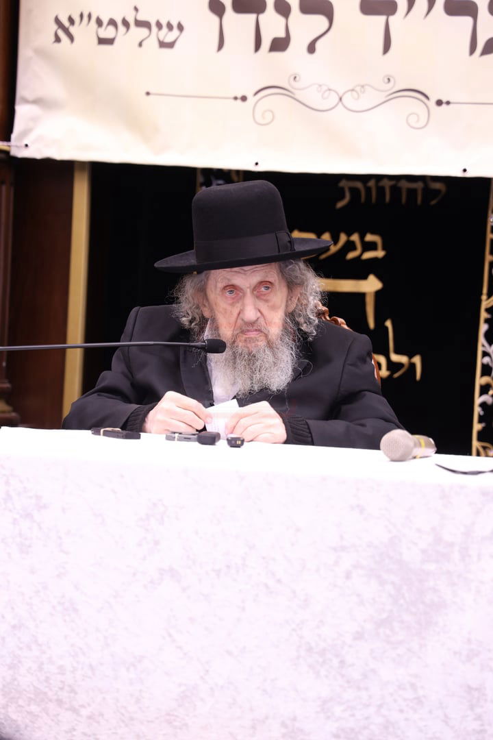 מעמד "ריתחא דאורייתא" בפתח תקווה בראשות ראש הישיבה הגר"ד לנדו