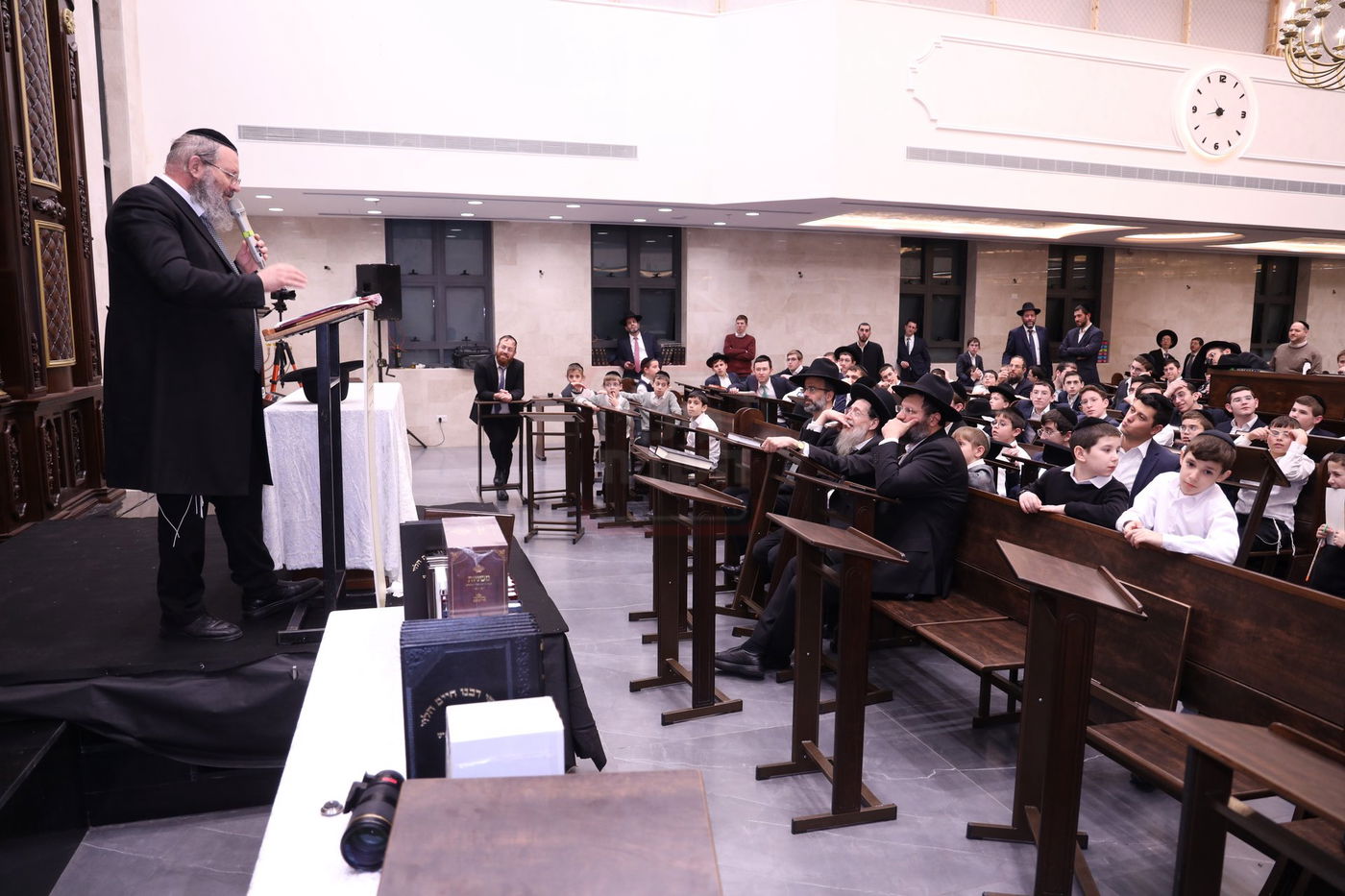 מעמד "ריתחא דאורייתא" בפתח תקווה בראשות ראש הישיבה הגר"ד לנדו