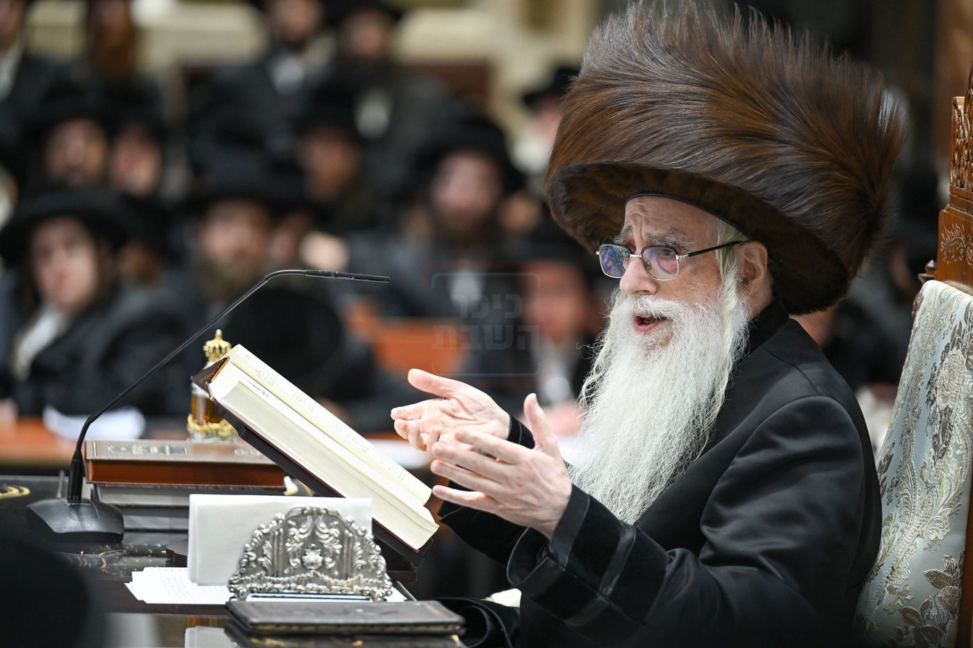 זאת חנוכה בחצה"ק צאנז