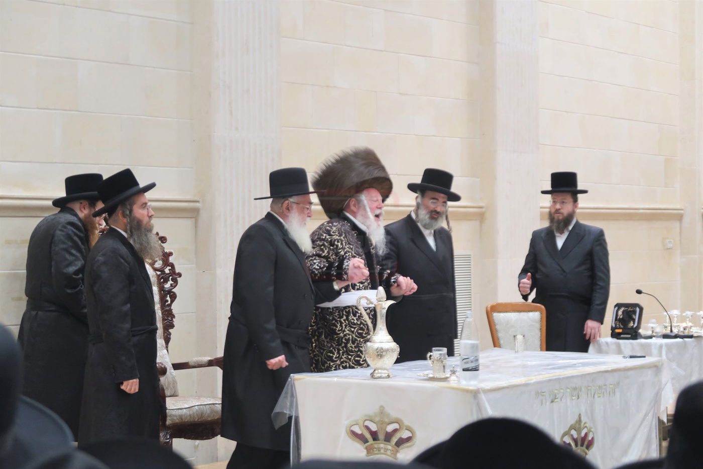 זאת חנוכה בחצה"ק פרמישלאן