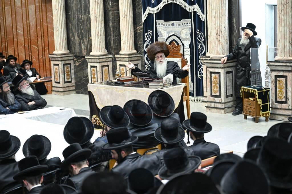 ערב ומוצאי שבת חנוכה בצאנז