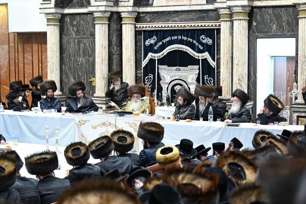 ערב ומוצאי שבת חנוכה בצאנז