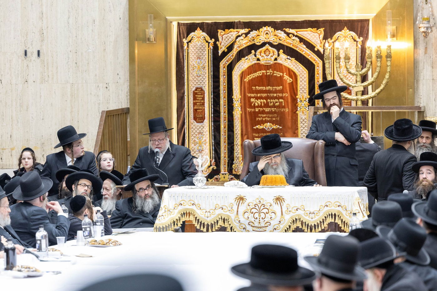 זאת חנוכה בחצה"ק סאטמר