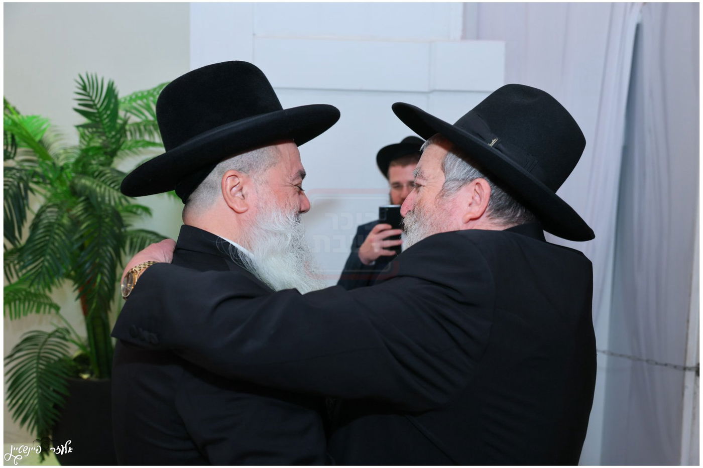 חתונת בת הגאון הרב יגאל כהן עם בן הגאון הרב אליהו שטרית