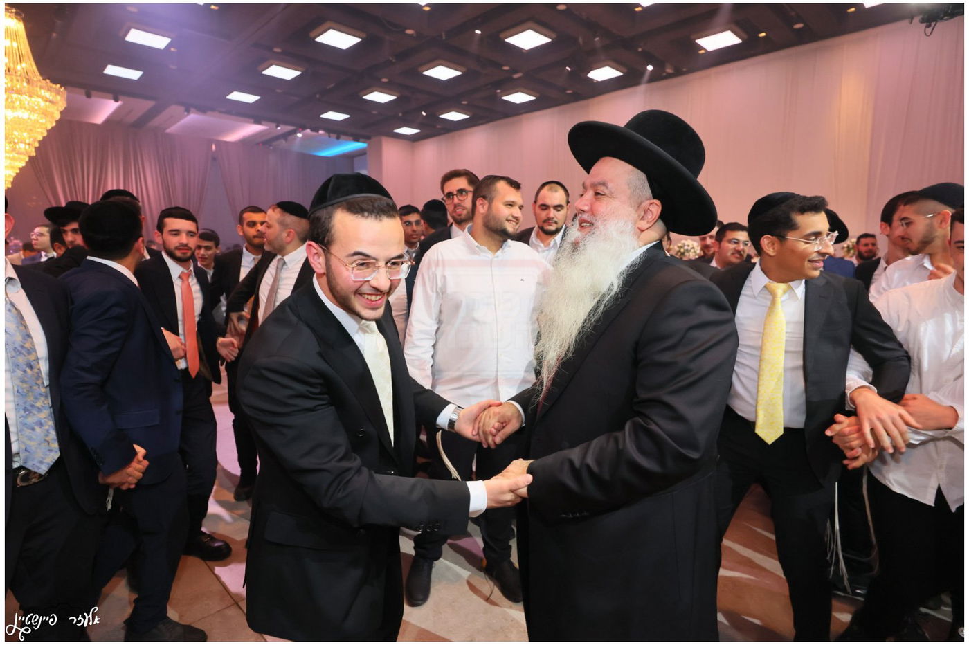 חתונת בת הגאון הרב יגאל כהן עם בן הגאון הרב אליהו שטרית