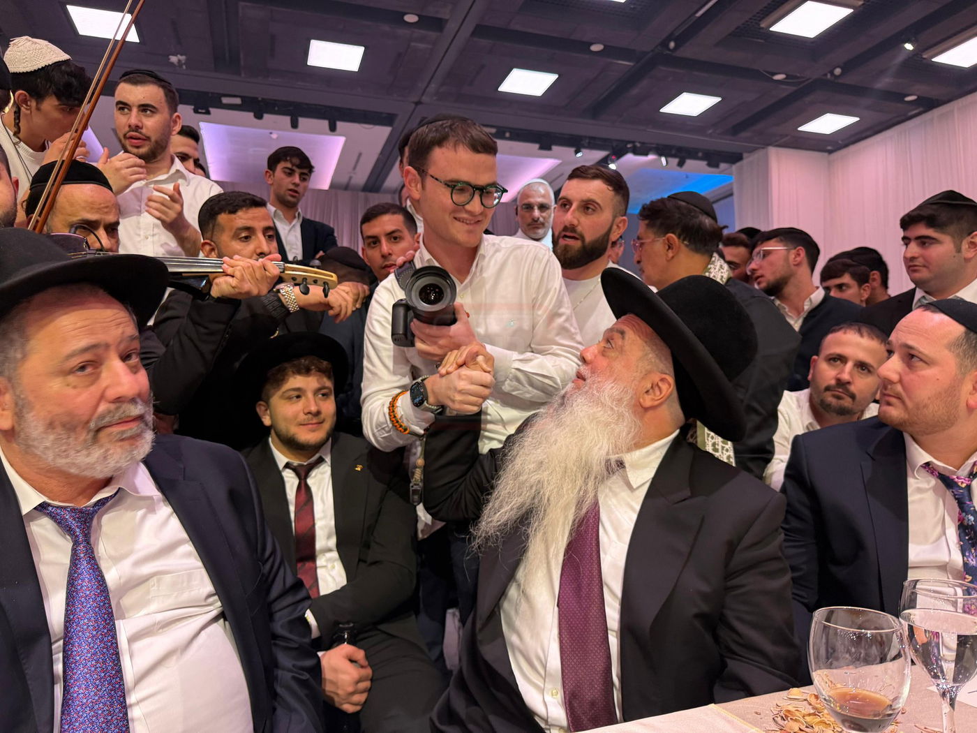 חתונת בת הגאון הרב יגאל כהן עם בן הגאון הרב אליהו שטרית