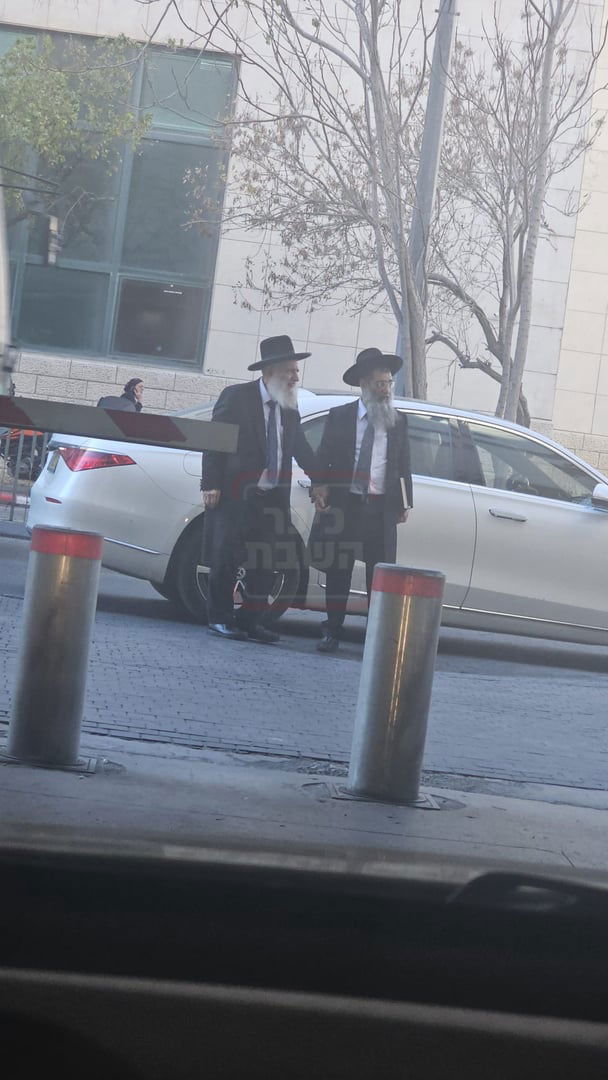 הרב שנבחר והקשר ל'אחים לנשק' | 'זופניק בכיכר' עם כל התמונות, הנייעס והחשיפות של השבוע