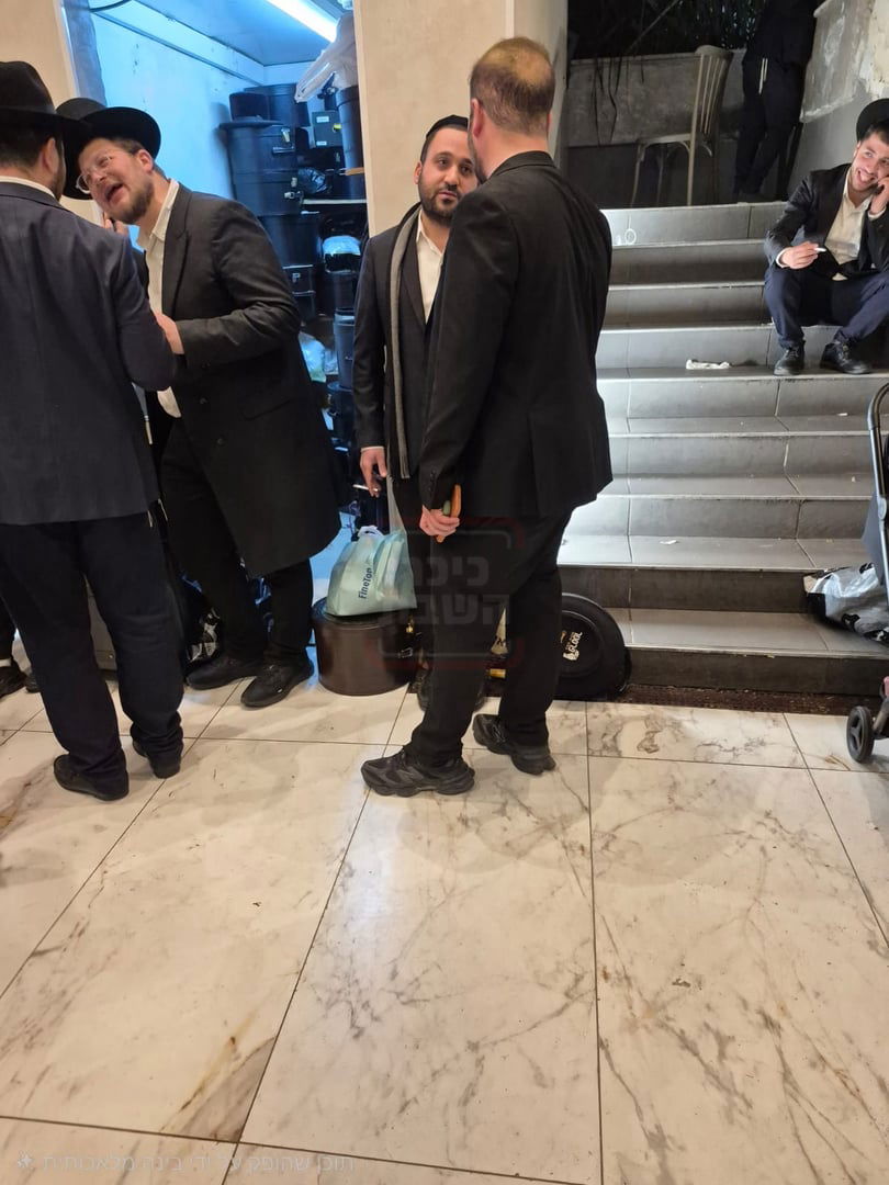 הרב שנבחר והקשר ל'אחים לנשק' | 'זופניק בכיכר' עם כל התמונות, הנייעס והחשיפות של השבוע