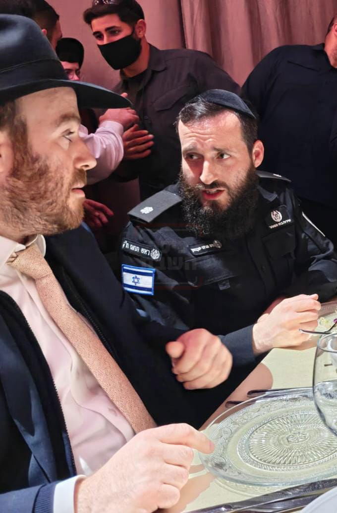 הרב שנבחר והקשר ל'אחים לנשק' | 'זופניק בכיכר' עם כל התמונות, הנייעס והחשיפות של השבוע