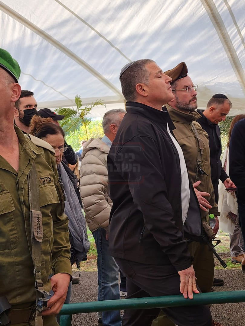 הרב שנבחר והקשר ל'אחים לנשק' | 'זופניק בכיכר' עם כל התמונות, הנייעס והחשיפות של השבוע