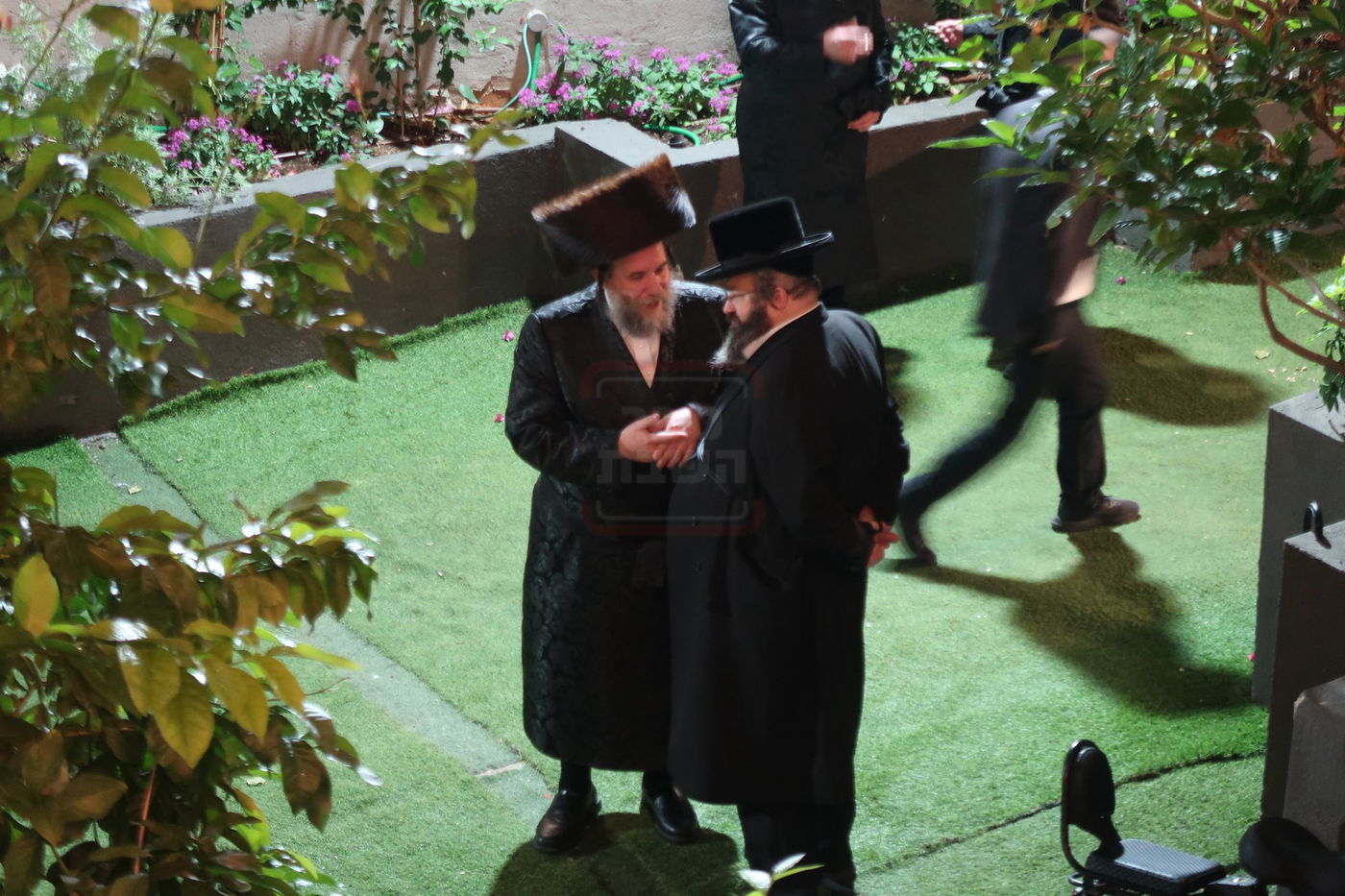 ויינברגר עם אב"ד ויז'ניץ אלעד