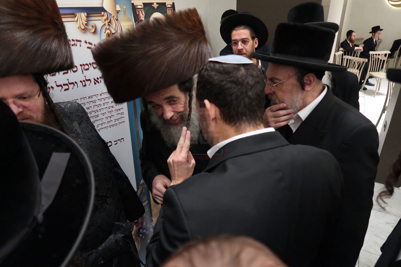 יוסי דגן עם אב"ד ויז'ניץ