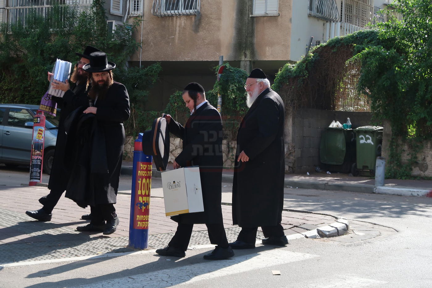 הגאון רבי מתתיהו דייטש ברחובות בני ברק