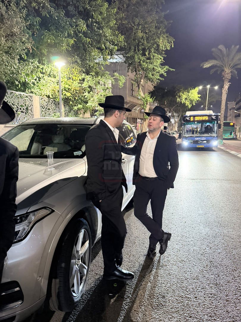 הרב שנבחר והקשר ל'אחים לנשק' | 'זופניק בכיכר' עם כל התמונות, הנייעס והחשיפות של השבוע