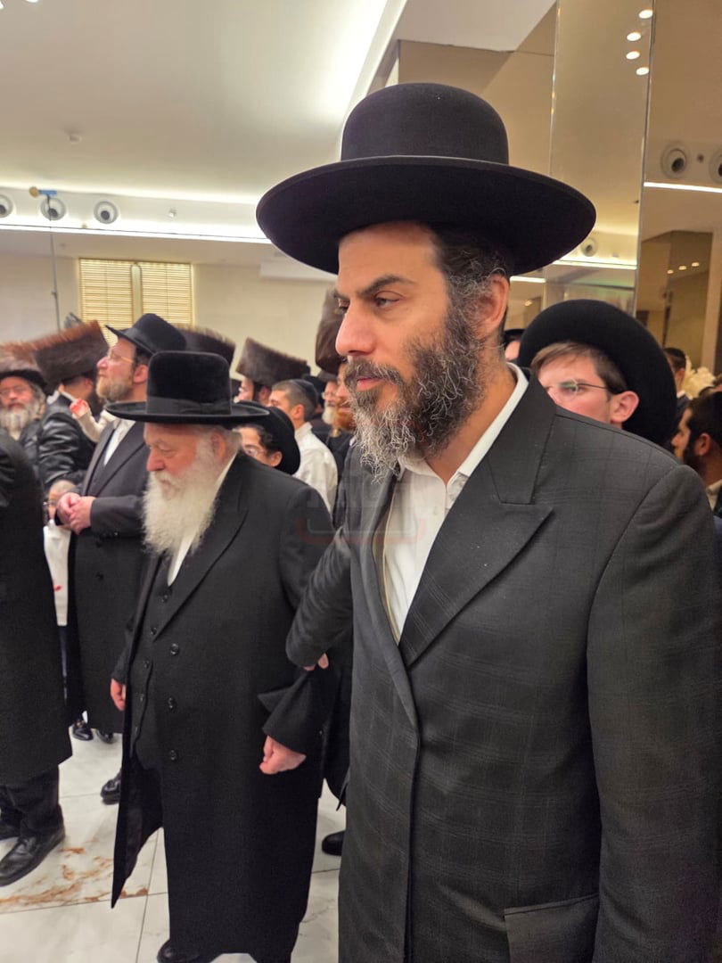 הרב שנבחר והקשר ל'אחים לנשק' | 'זופניק בכיכר' עם כל התמונות, הנייעס והחשיפות של השבוע