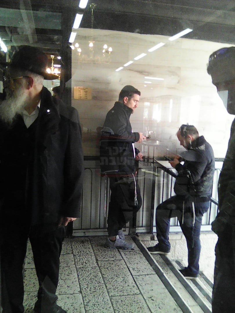 הרב שנבחר והקשר ל'אחים לנשק' | 'זופניק בכיכר' עם כל התמונות, הנייעס והחשיפות של השבוע