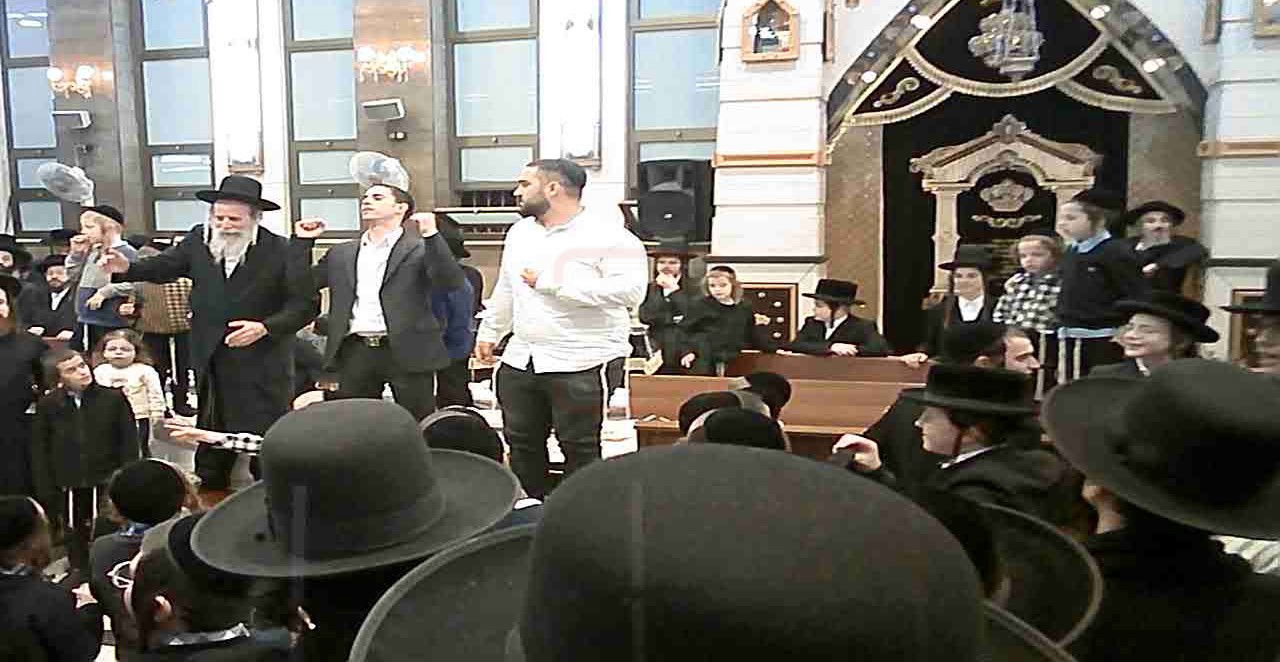 קבלת פנים לאסירים בברסלב מאה שערים